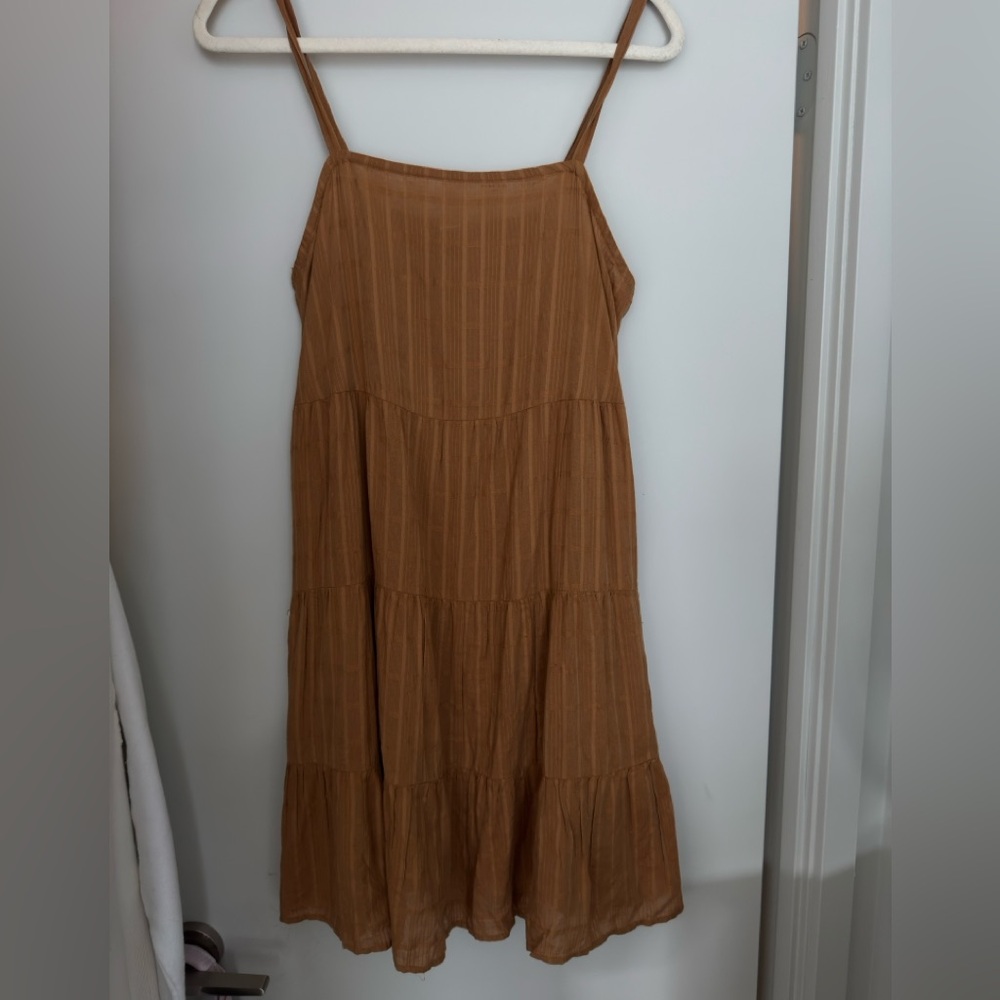 NWOT Brown Strappy Tiered Dress
